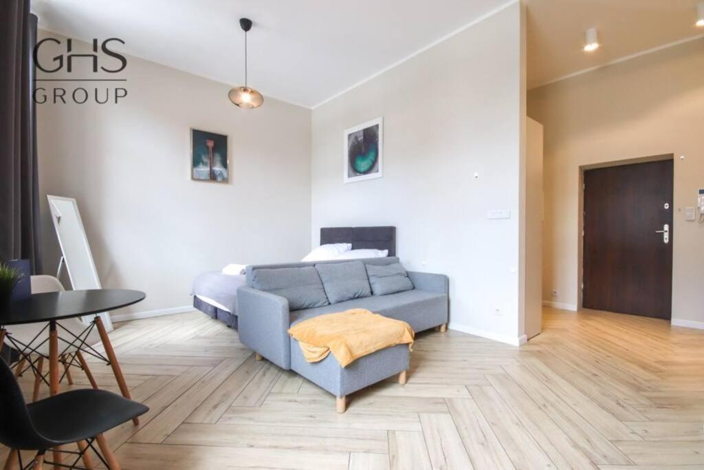 Piekny Apartament W Zabytkowej Kamienicy Krasków Exterior foto