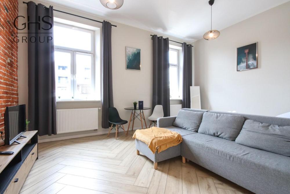 Piekny Apartament W Zabytkowej Kamienicy Krasków Exterior foto